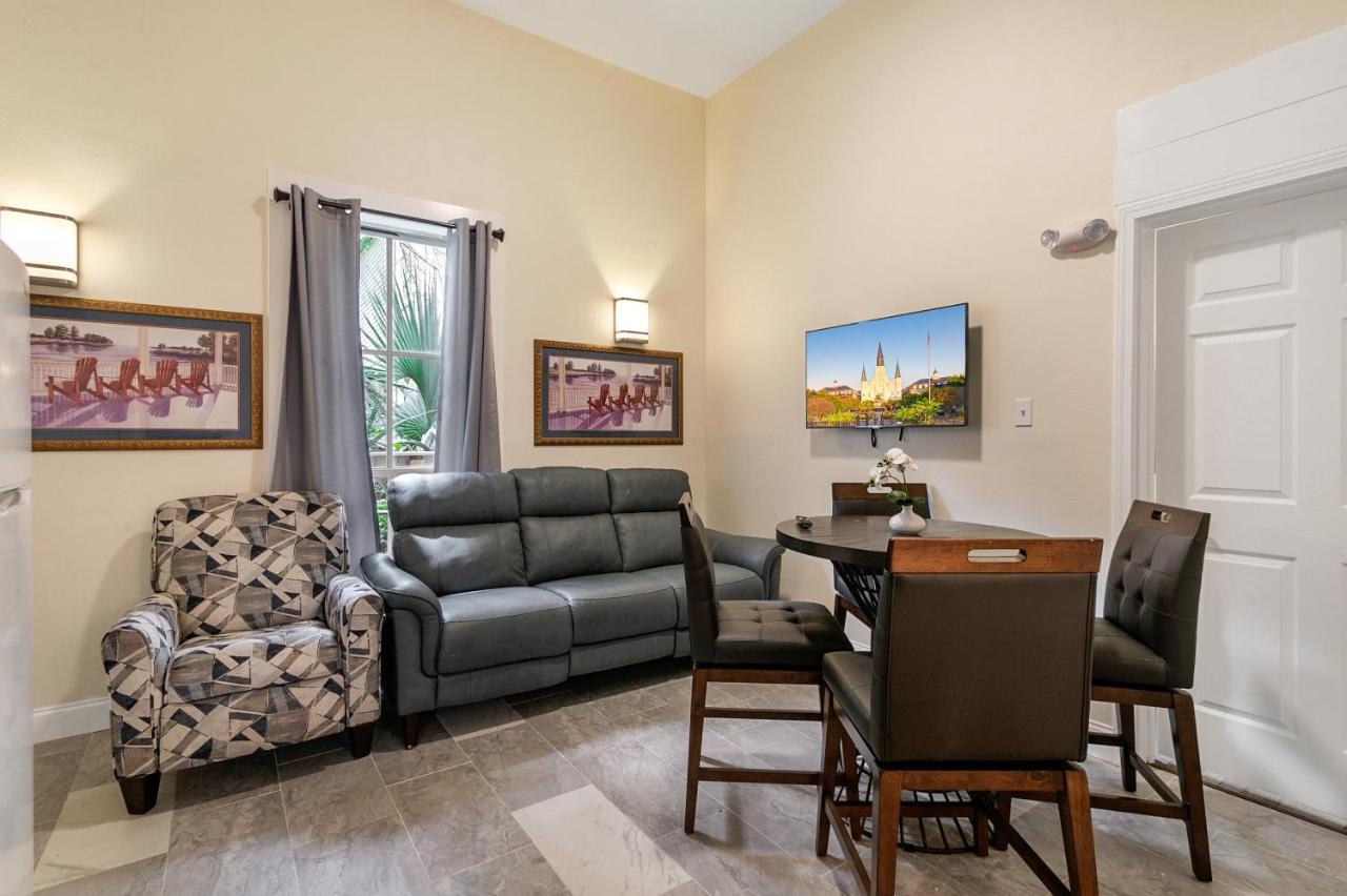 Breathtaking Condos Near French Quarter Новый Орлеан Экстерьер фото