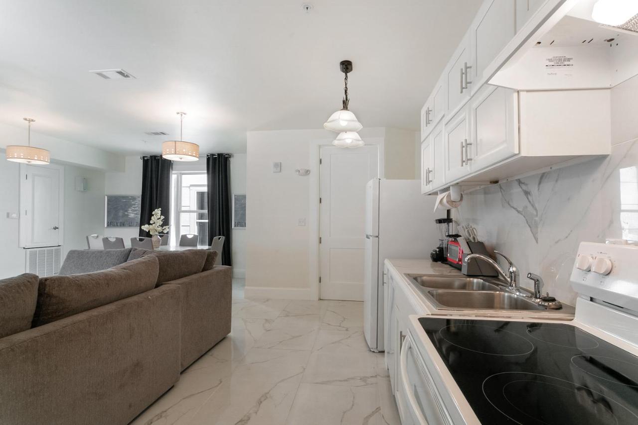 Breathtaking Condos Near French Quarter Новый Орлеан Экстерьер фото